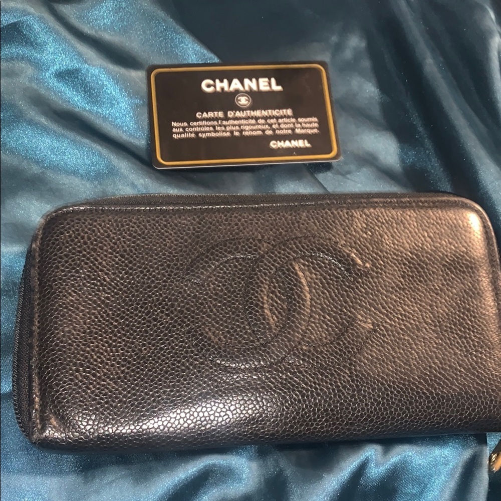 Chanel Black Caviar Leather Wallet Great Condition - Picture 10 of 10
